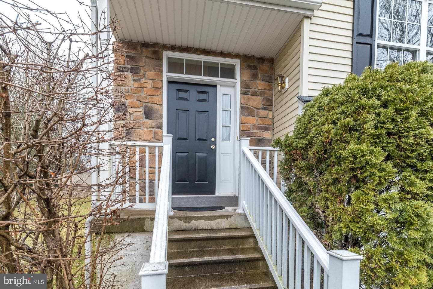492 Glenn Rose Circle photo 2
