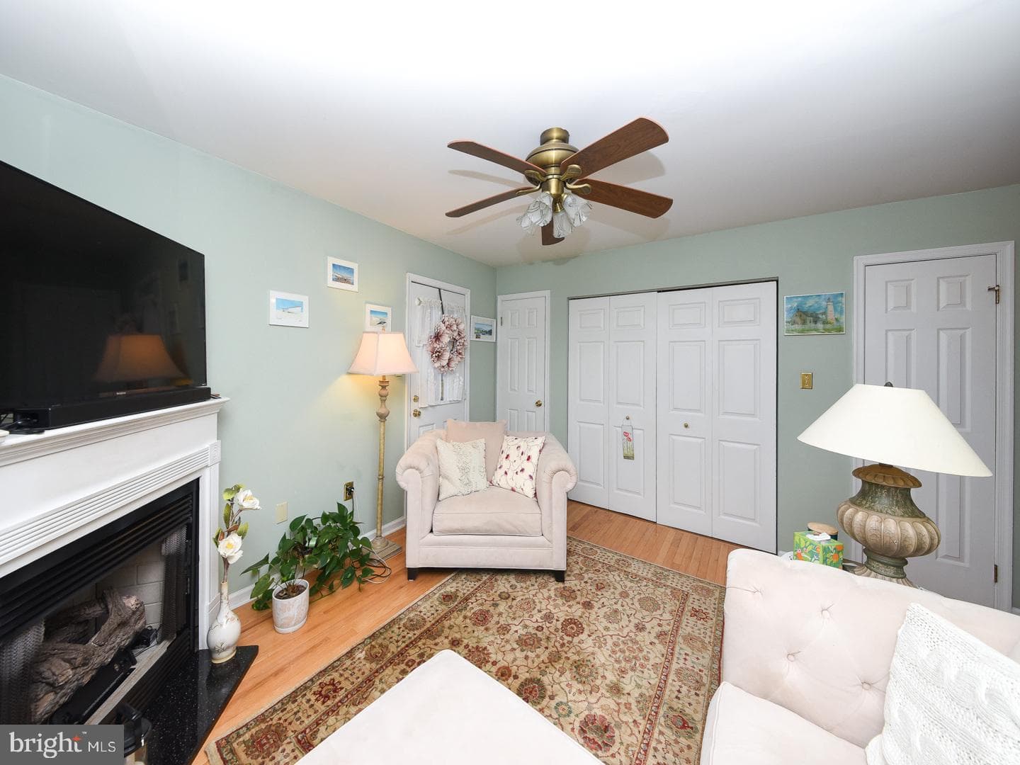 264 Mankin Avenue photo 21