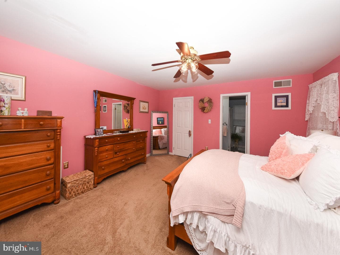 264 Mankin Avenue photo 28
