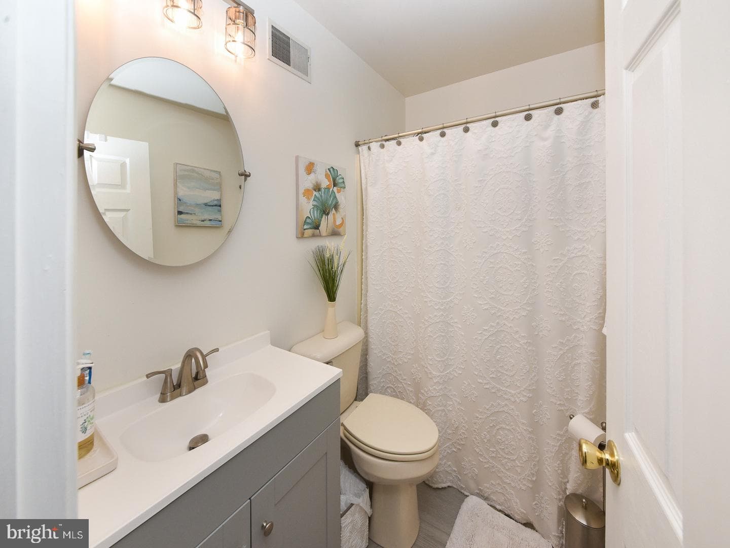 264 Mankin Avenue photo 33