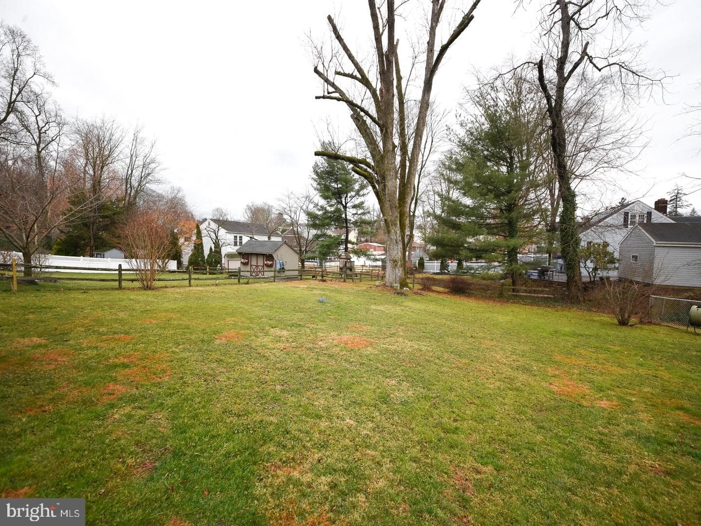 264 Mankin Avenue photo 44