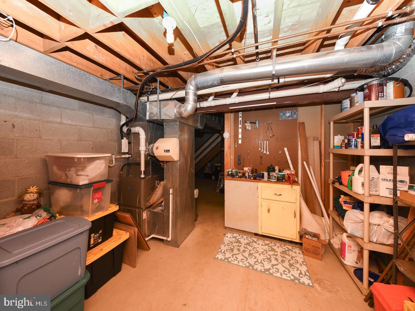 264 Mankin Avenue photo 47