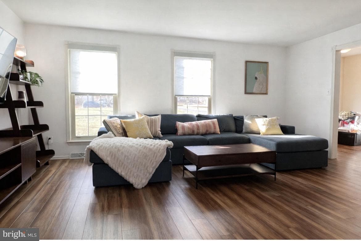 1520 Susan Drive photo 4
