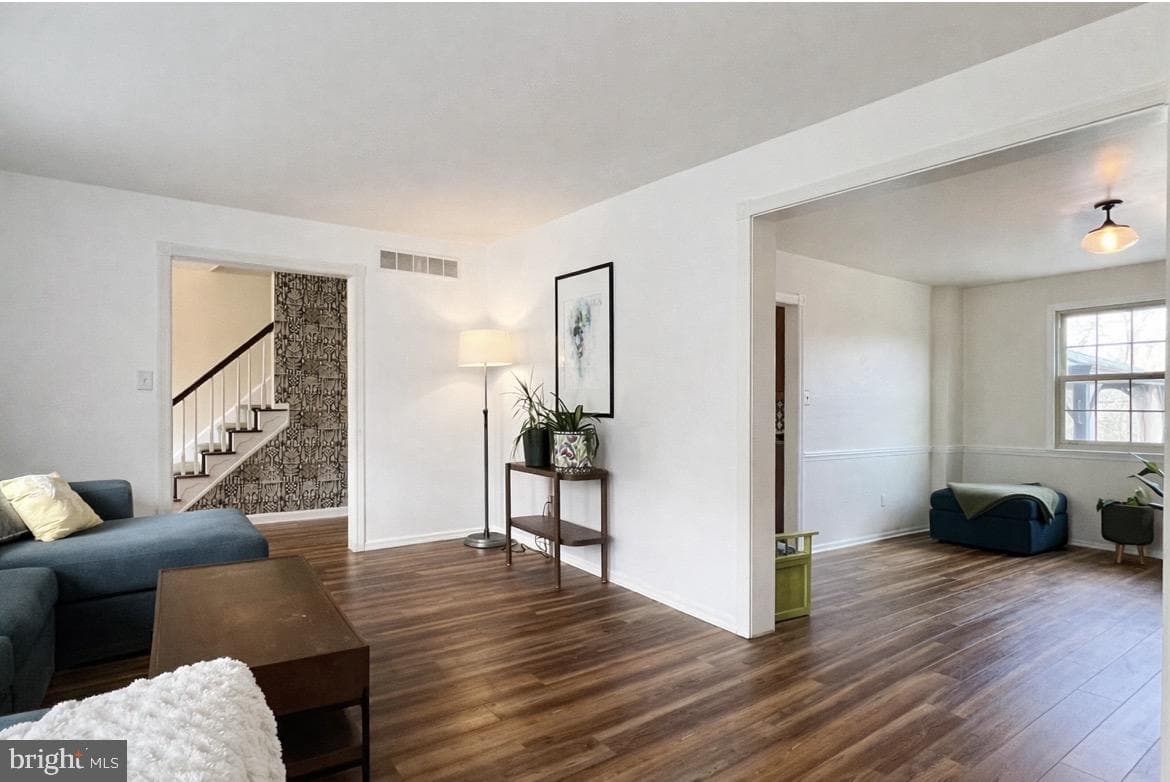 1520 Susan Drive photo 6