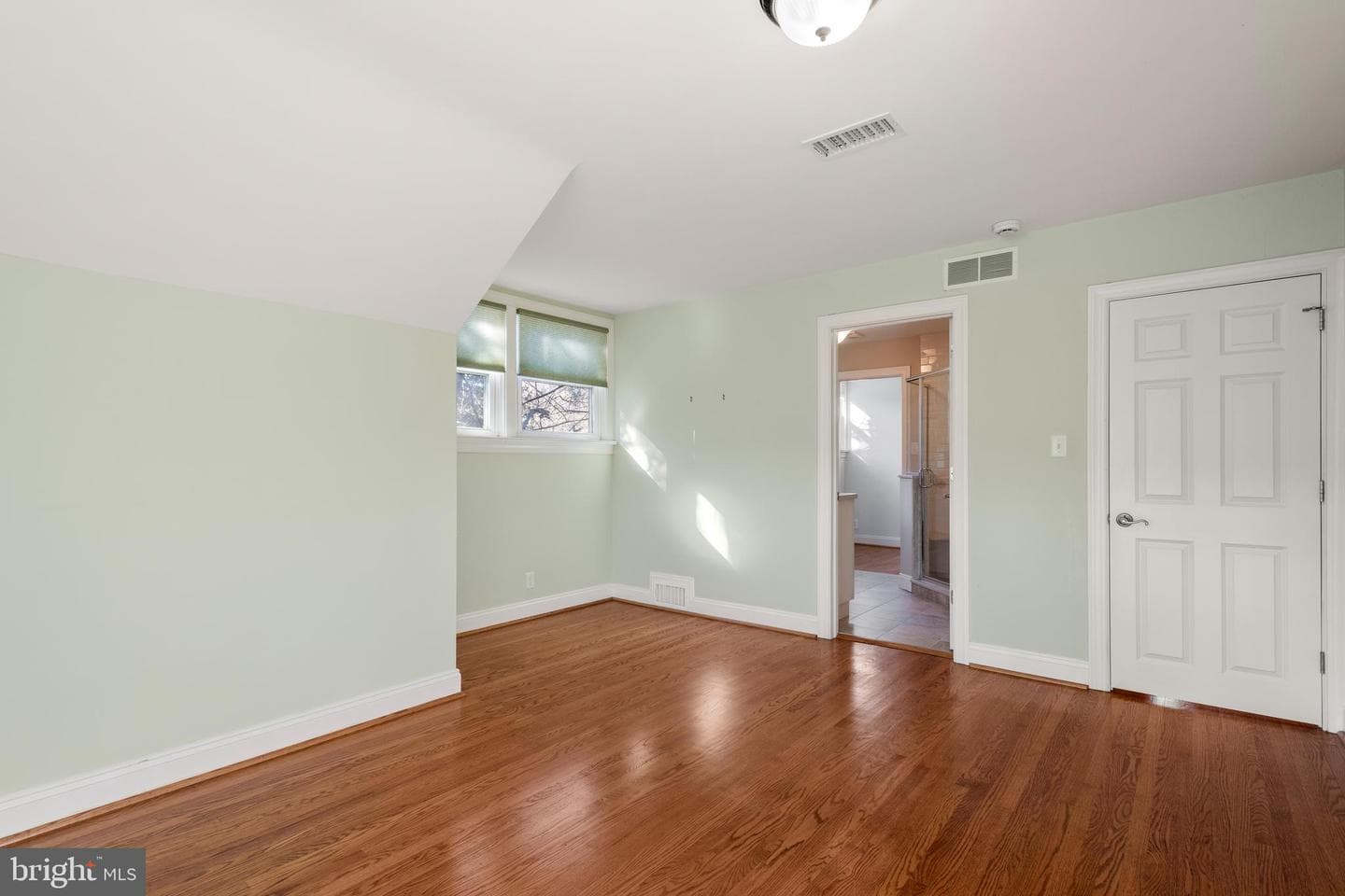 1040 Great Springs Road photo 32