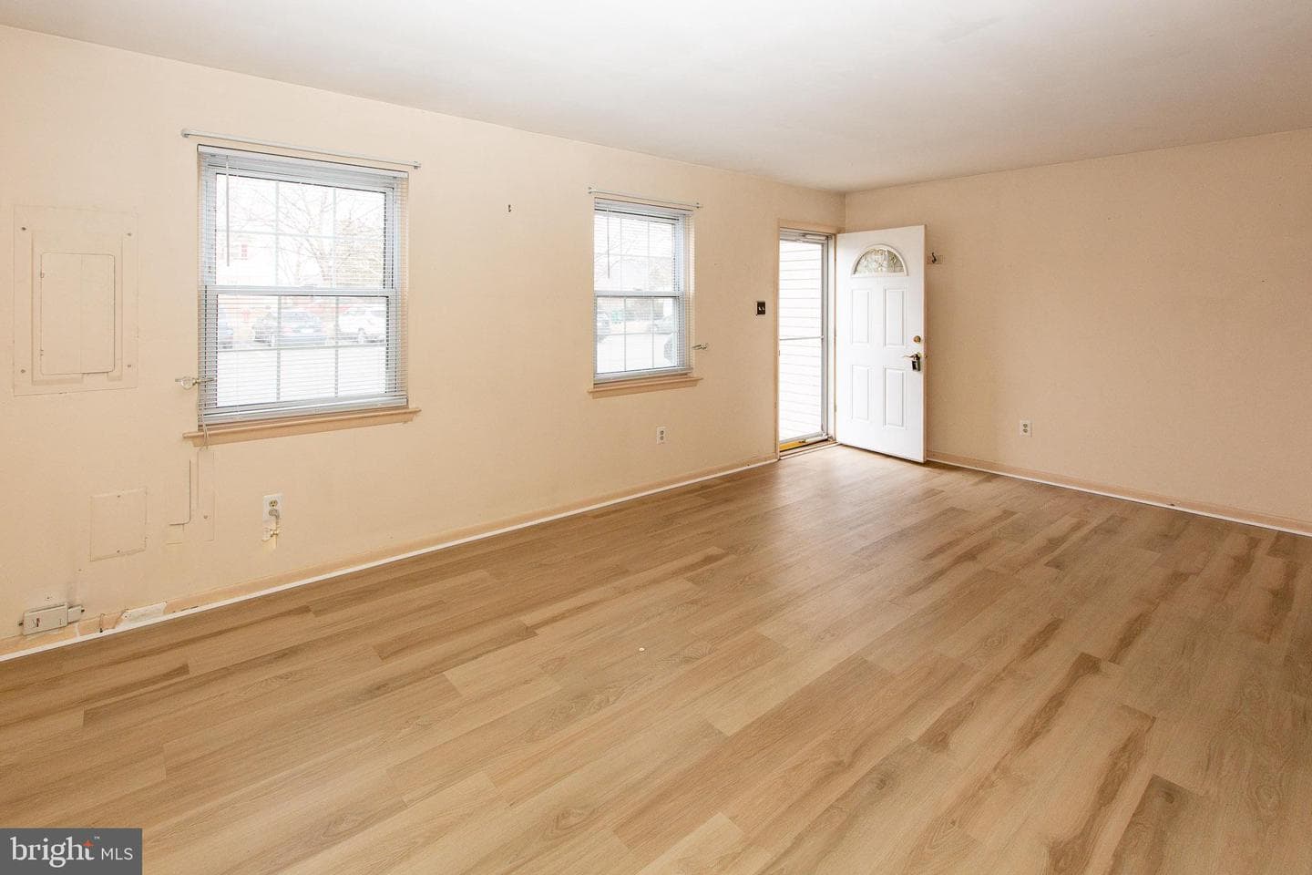 64 Salem Road photo 2
