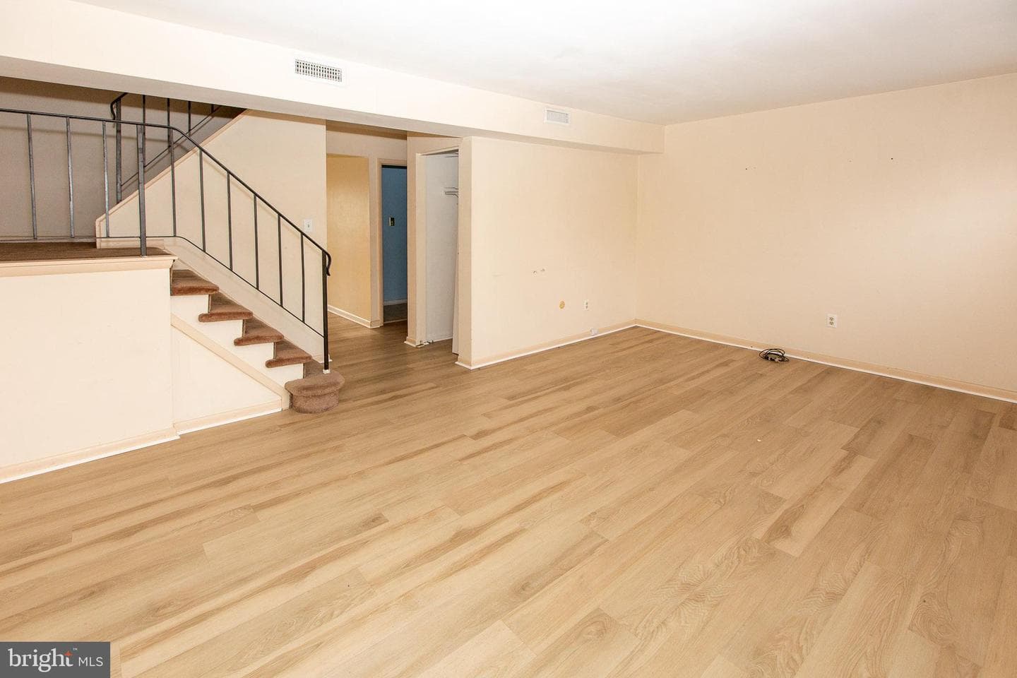 64 Salem Road photo 3