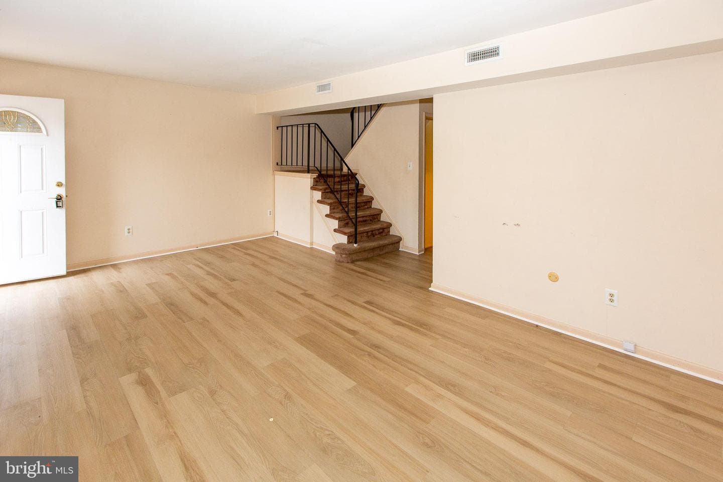 64 Salem Road photo 4