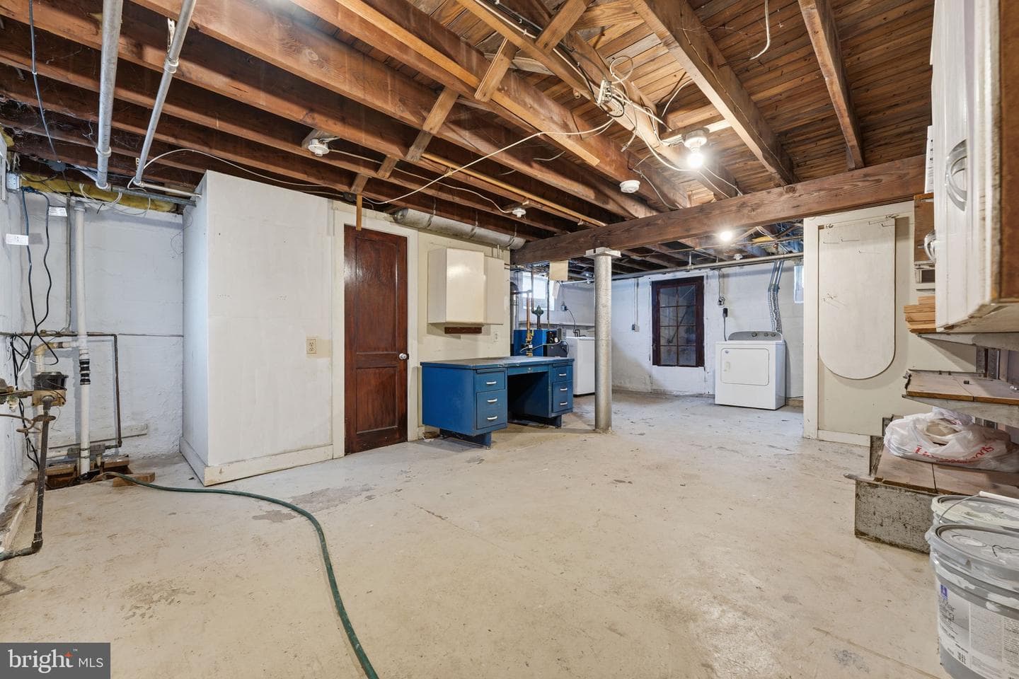 324 Rogers Road photo 34