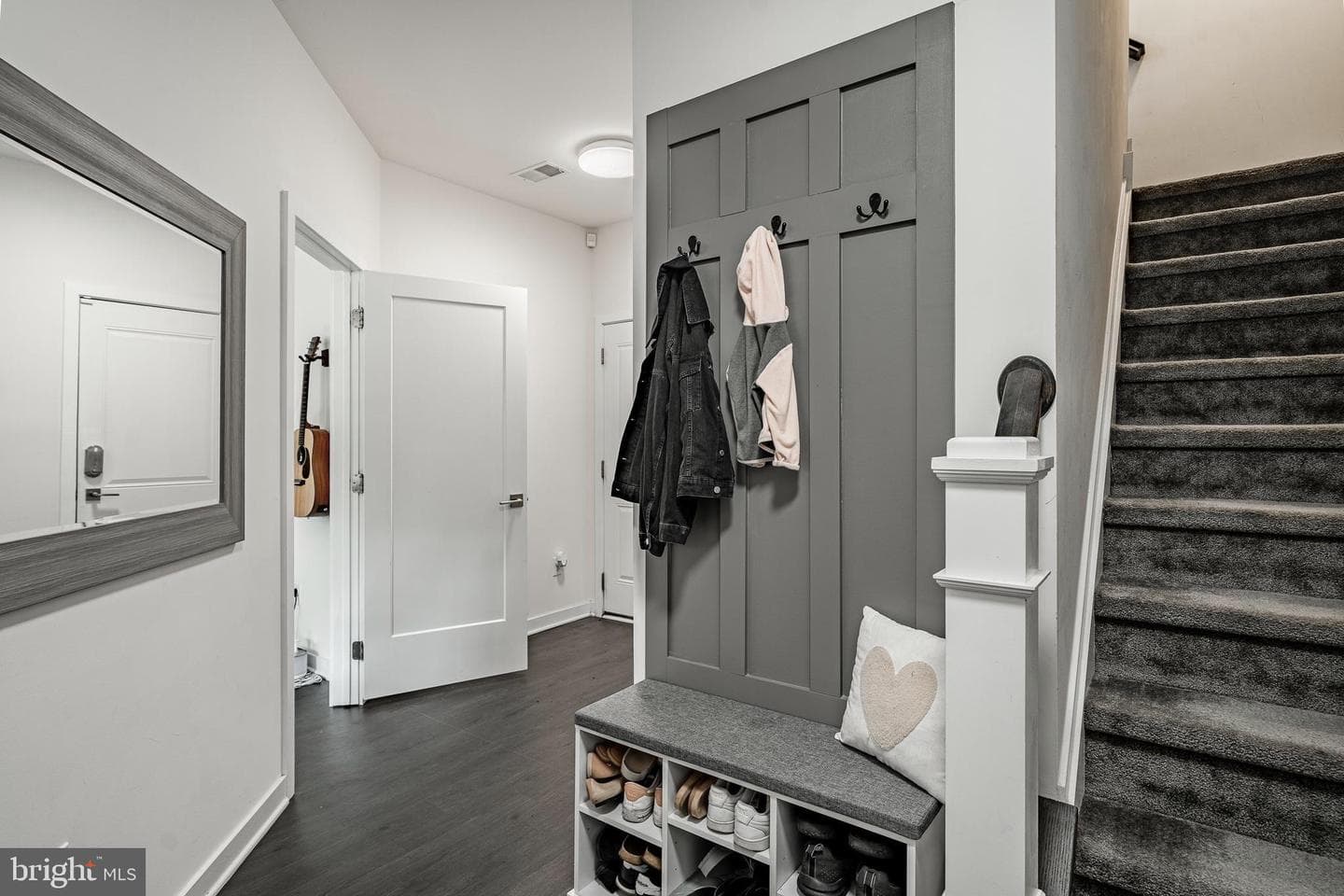 12 Manchester Drive photo 4