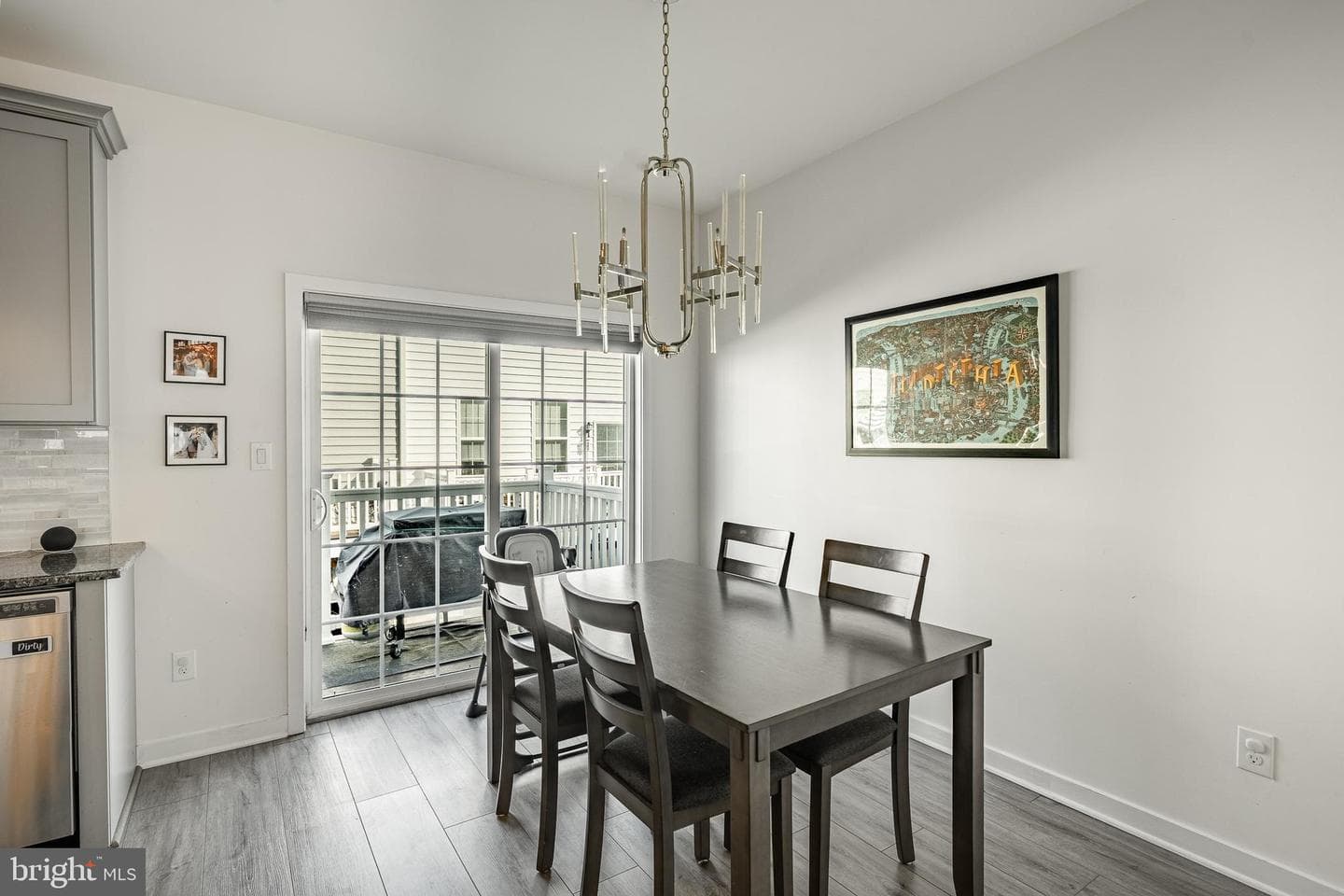 12 Manchester Drive photo 9