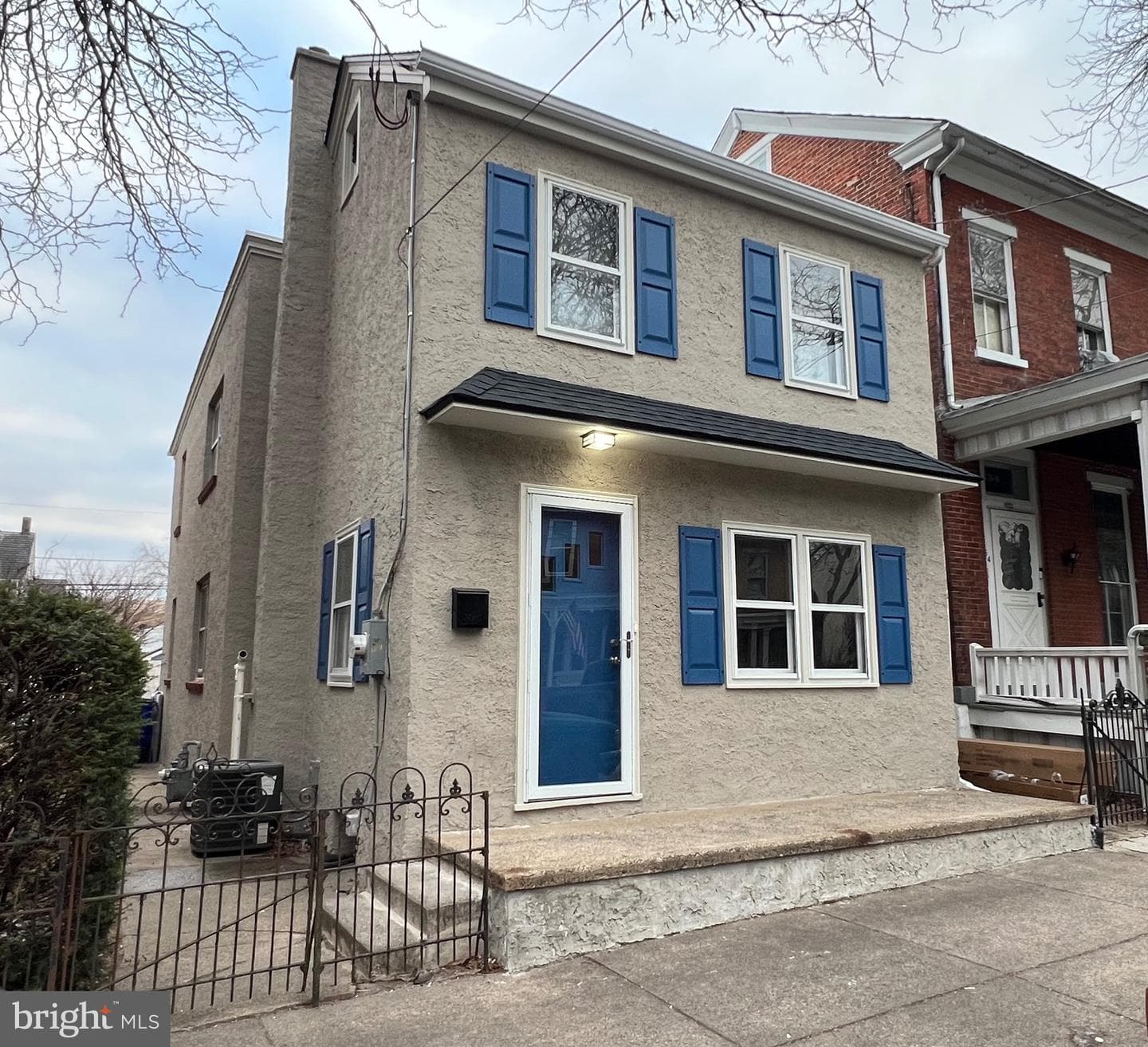 256 Walnut Street photo 1