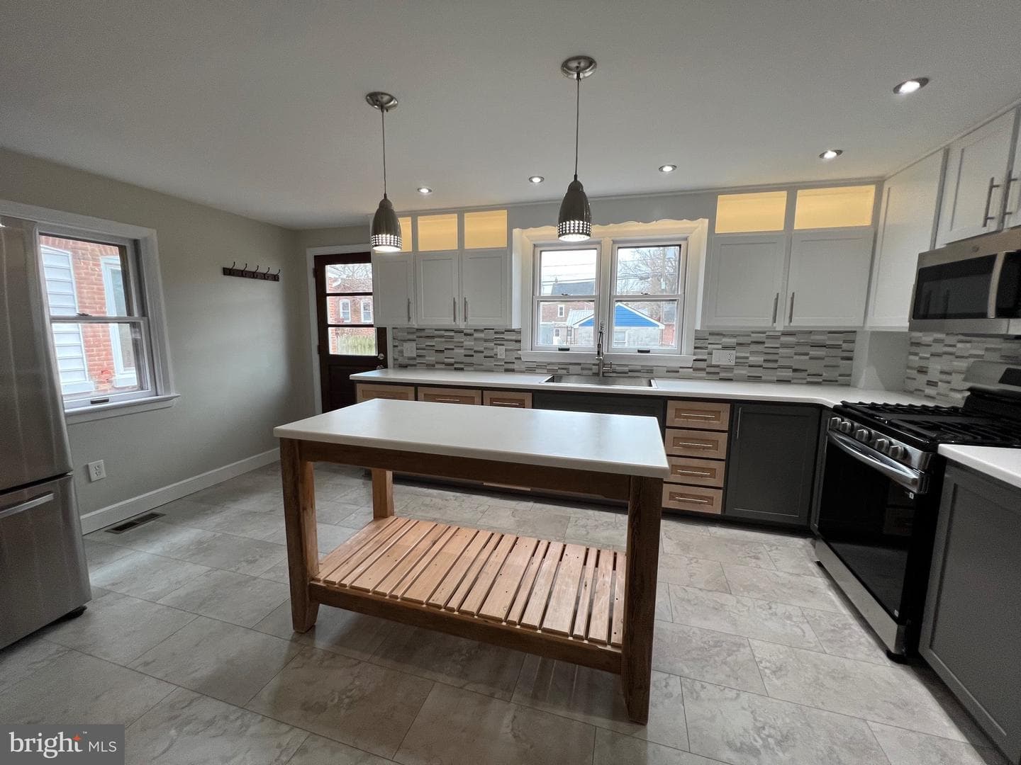 256 Walnut Street photo 17