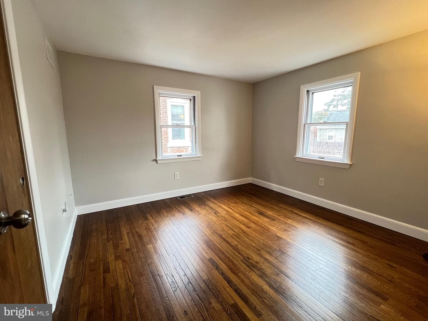 256 Walnut Street photo 38