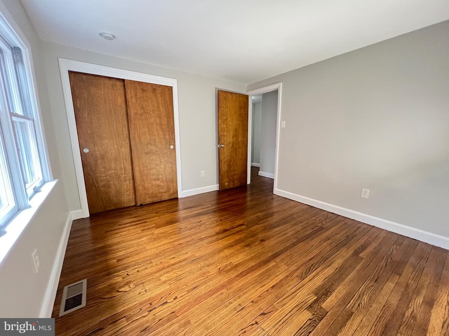 256 Walnut Street photo 42