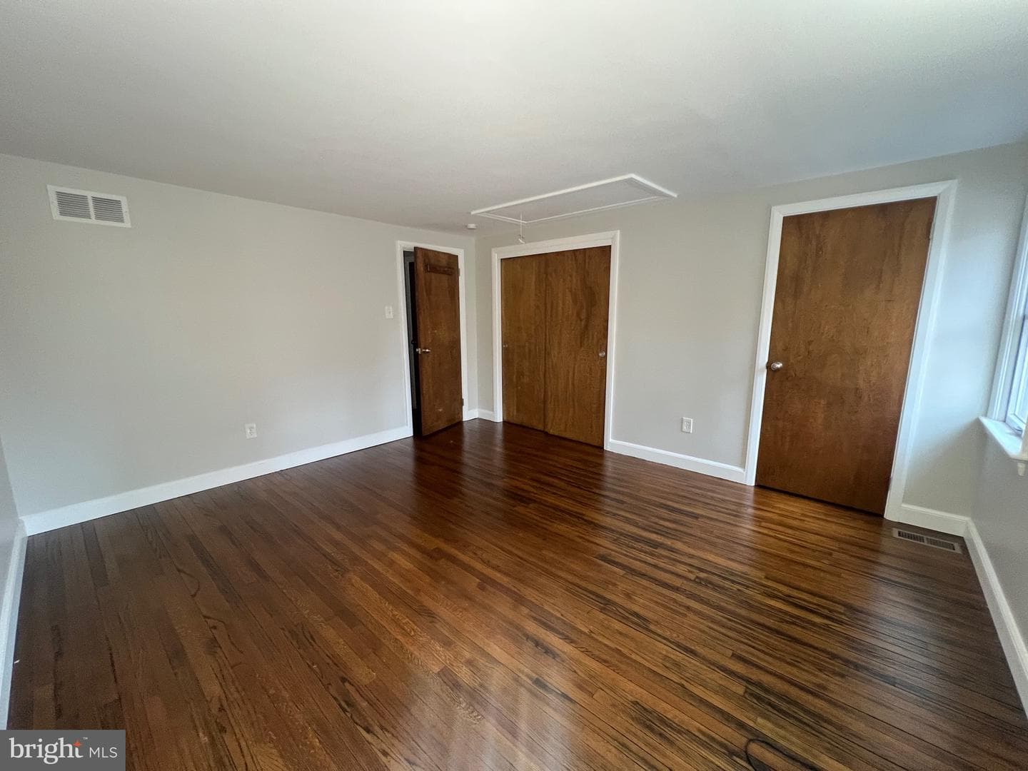 256 Walnut Street photo 48