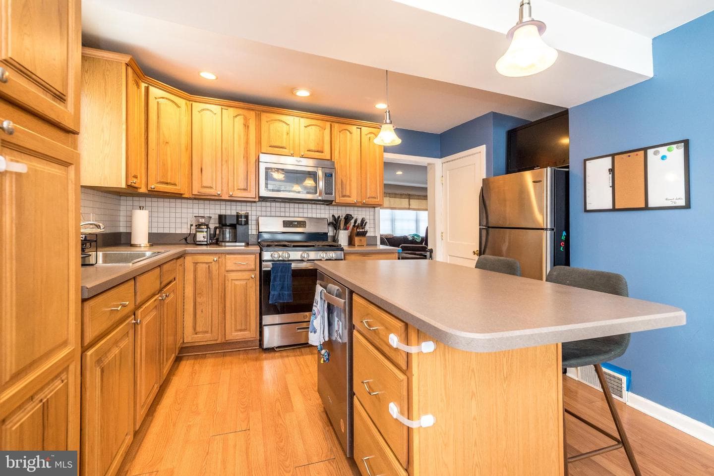 459 Harrison Avenue photo 4