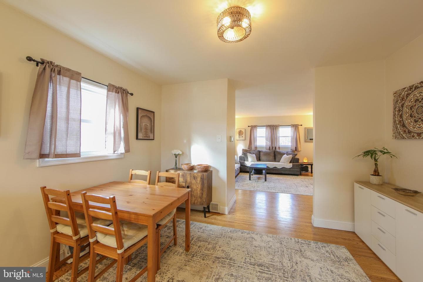 1729 Calamia Drive photo 4