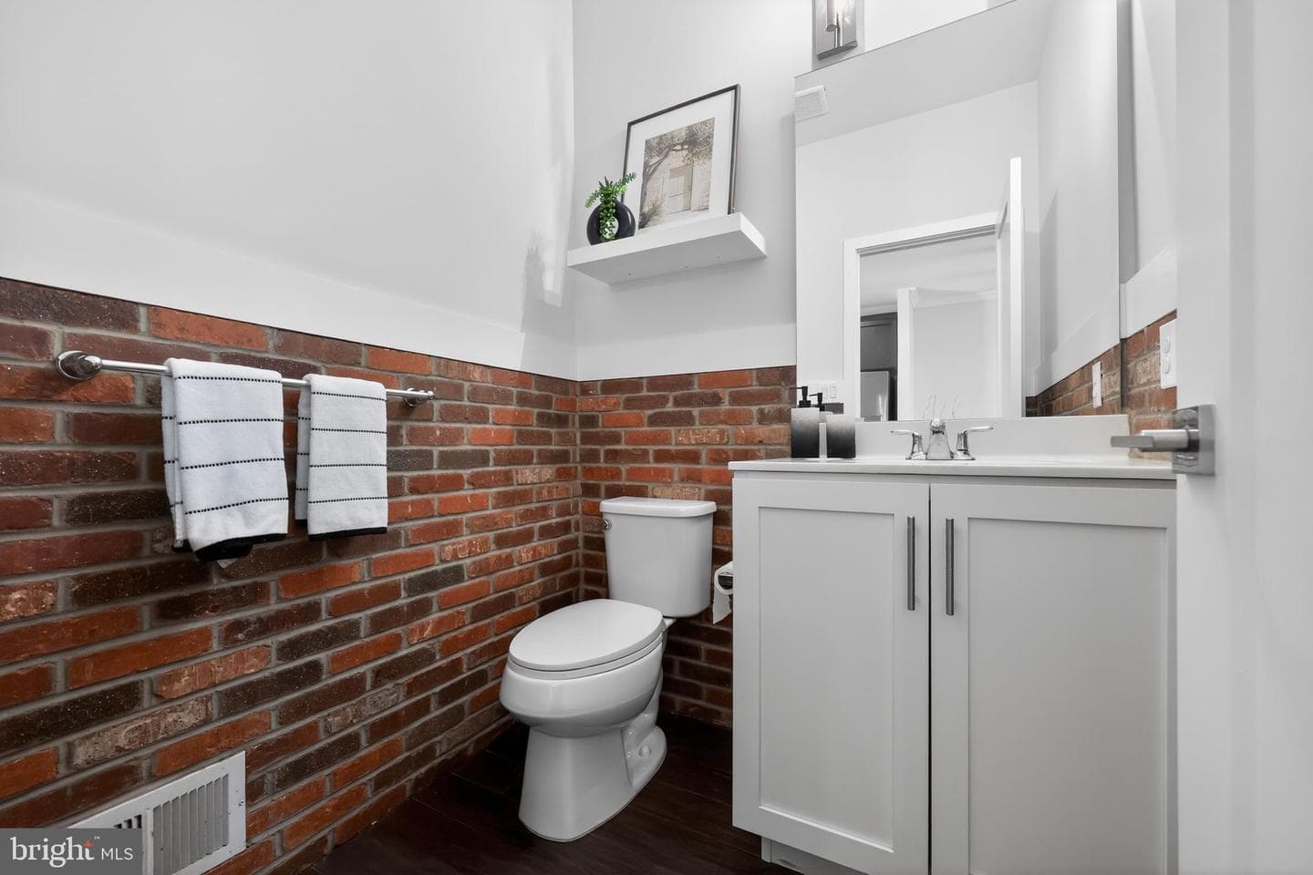 11 Hedley Lane photo 12