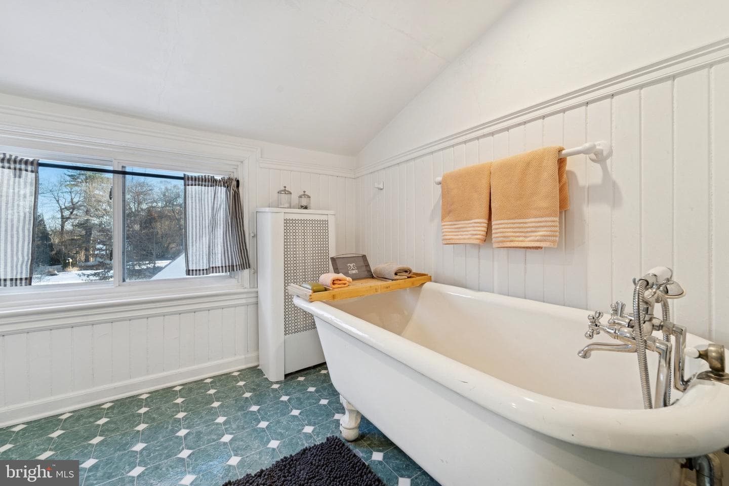 1221 Church Road photo 40