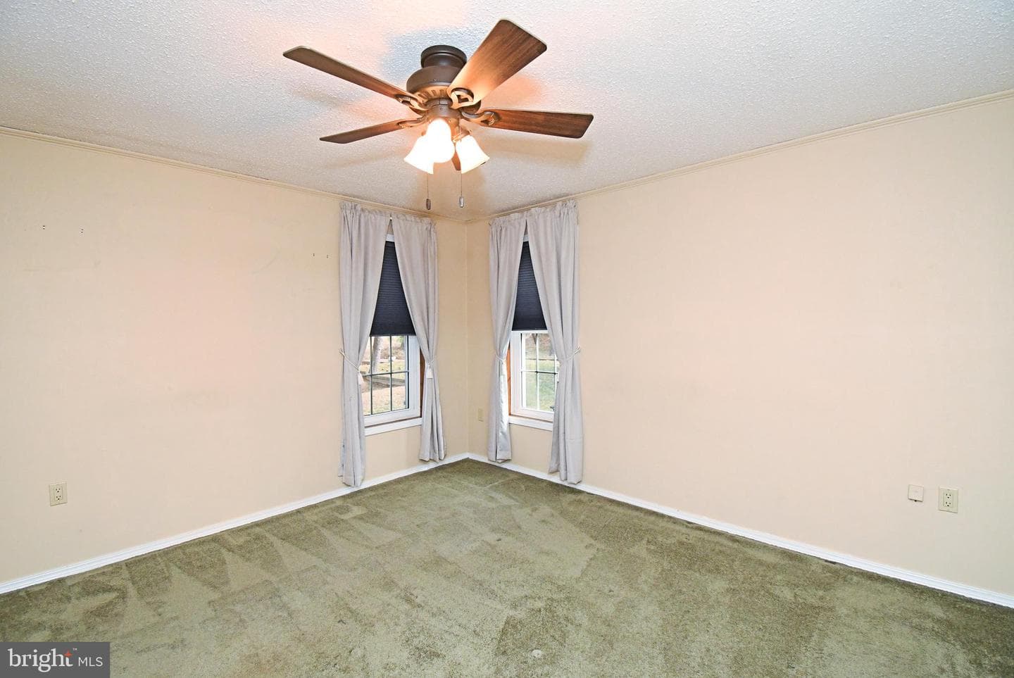 734 Aspen Circle photo 15