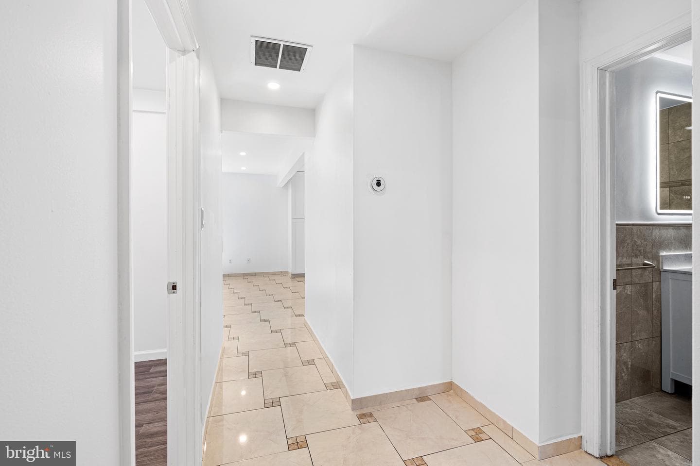 1402 Sterigere photo 16