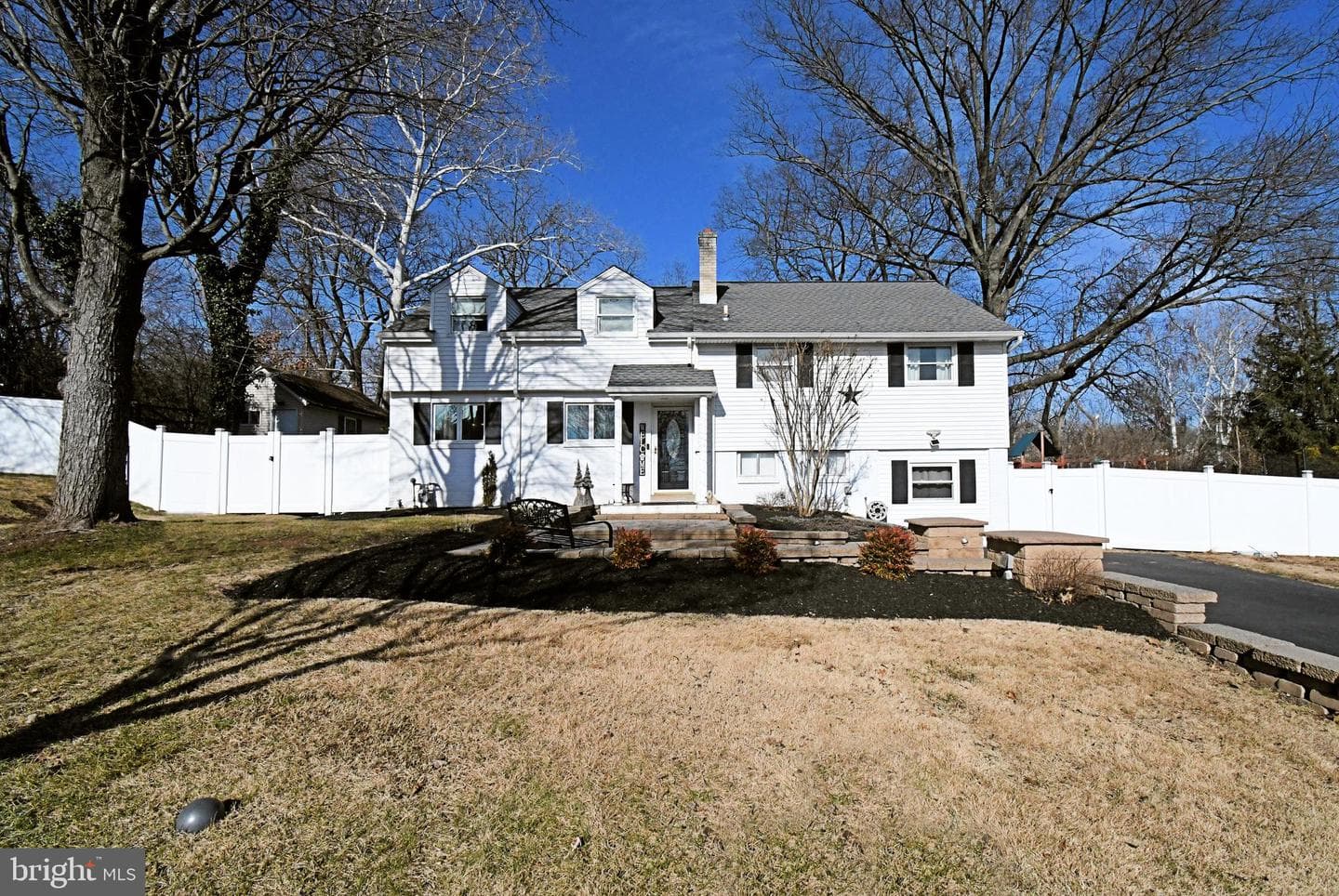 2360 N Parkview Drive photo 2