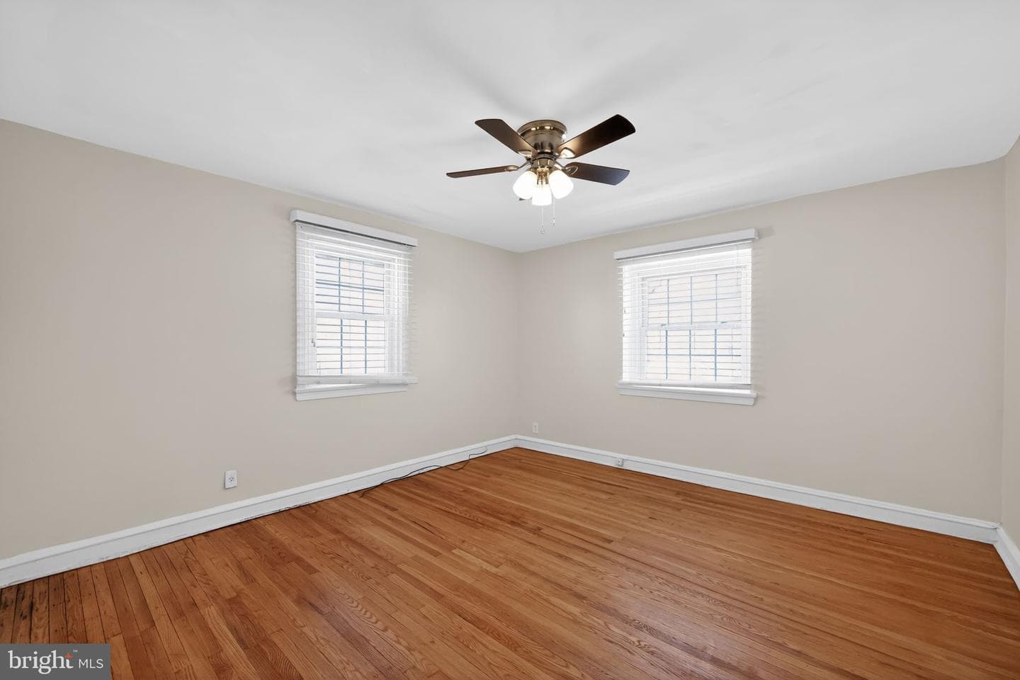 7422 Elizabeth Road photo 16