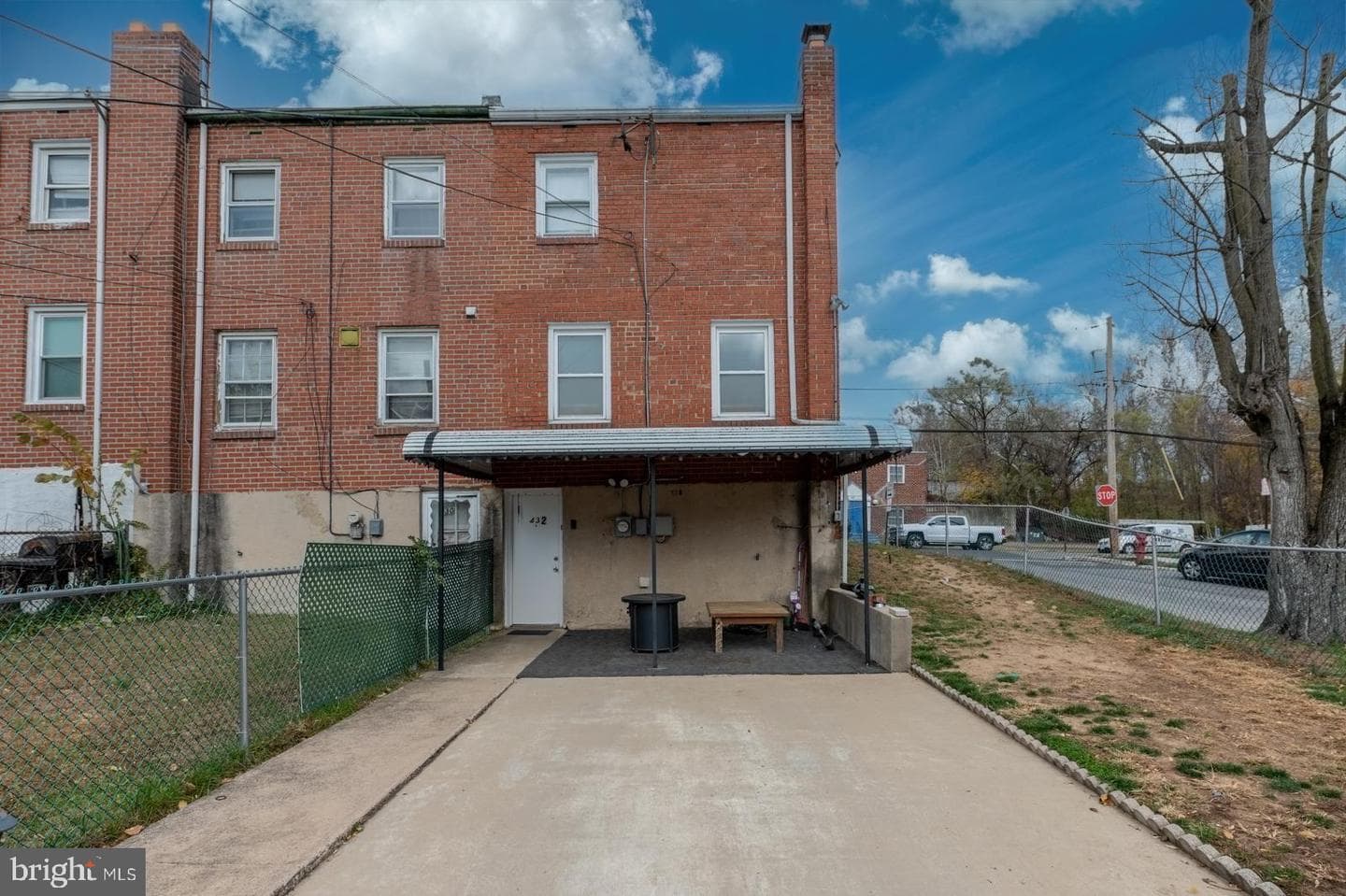 432 E Basin Street photo 28