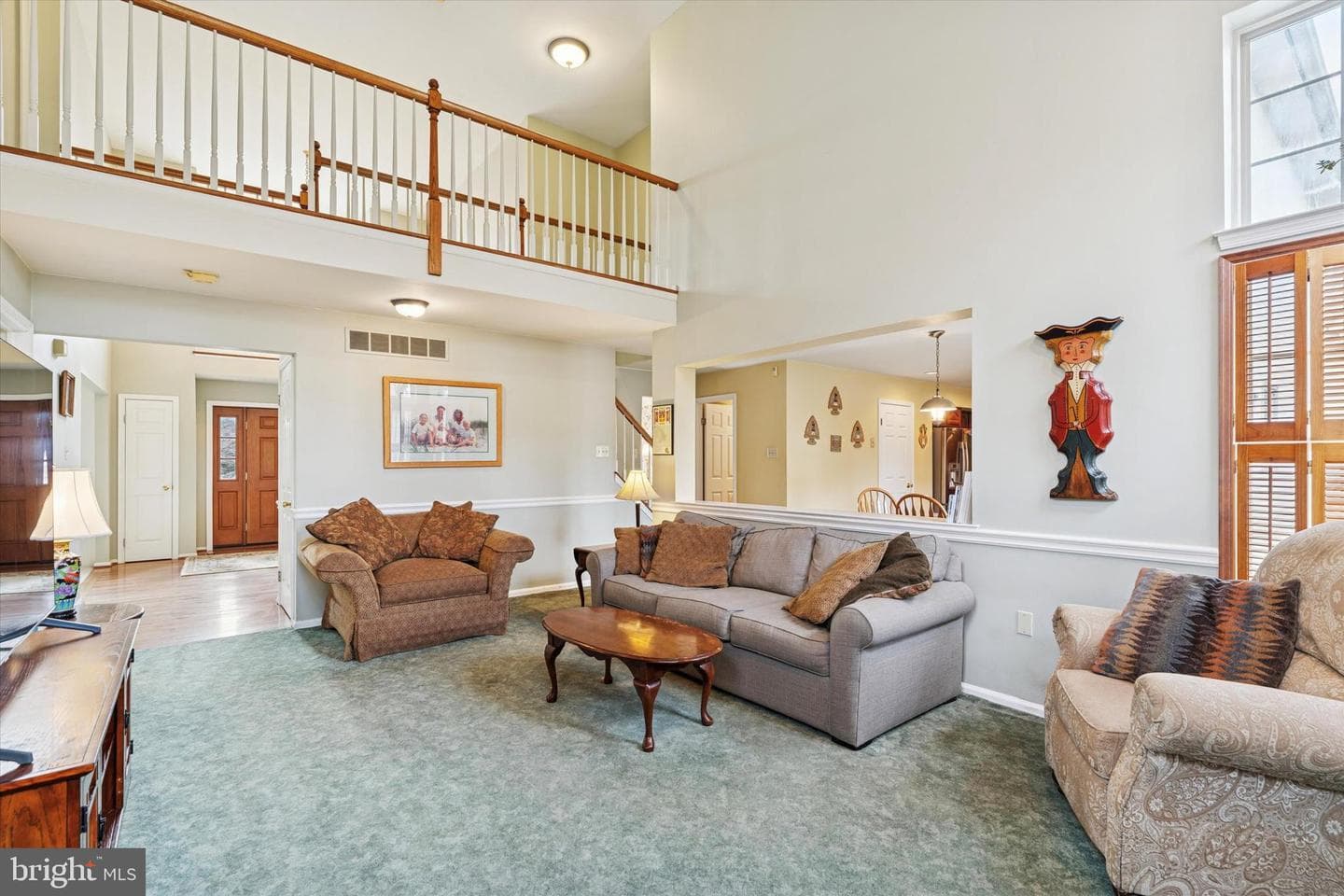 14 Villa Drive photo 16