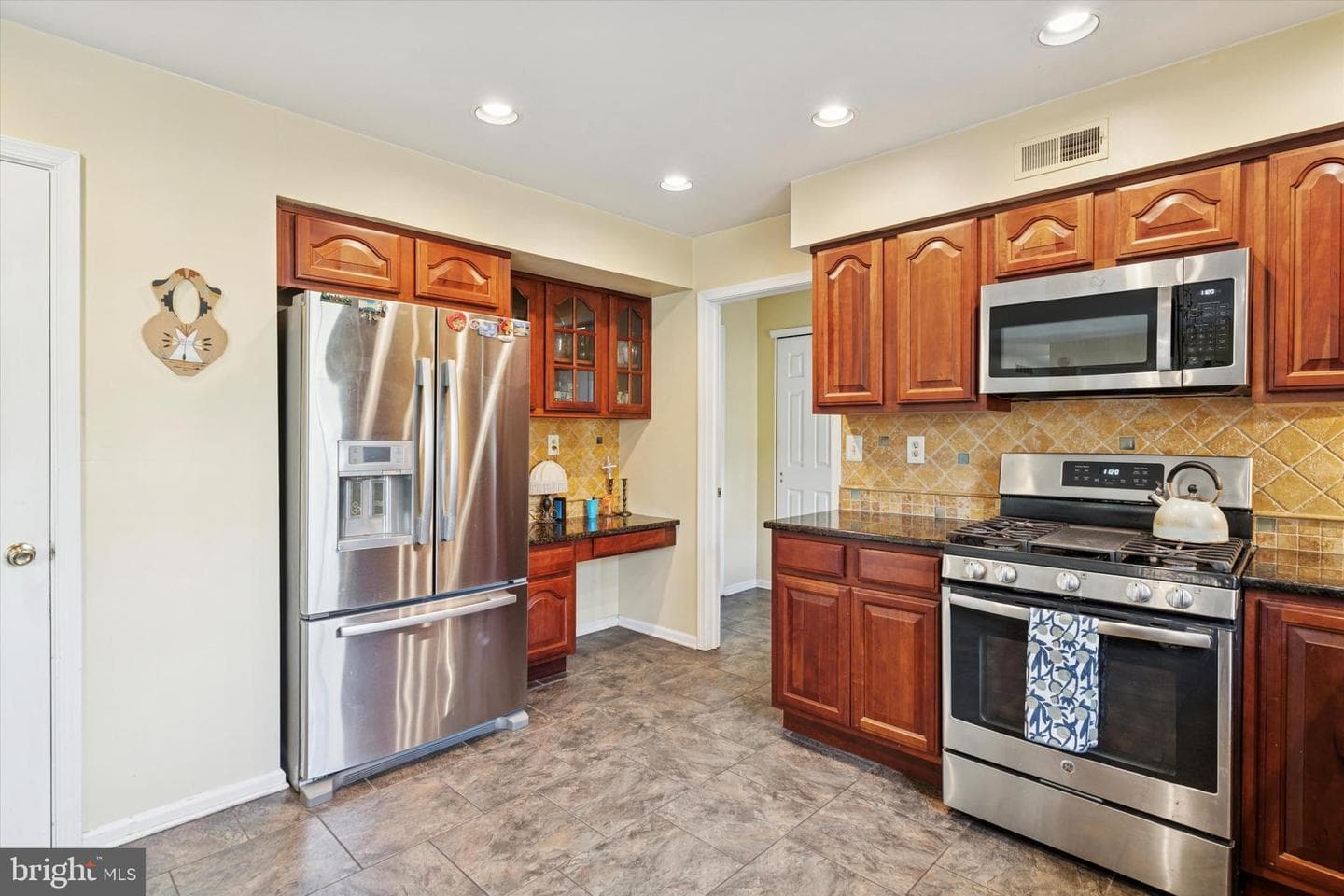 14 Villa Drive photo 22