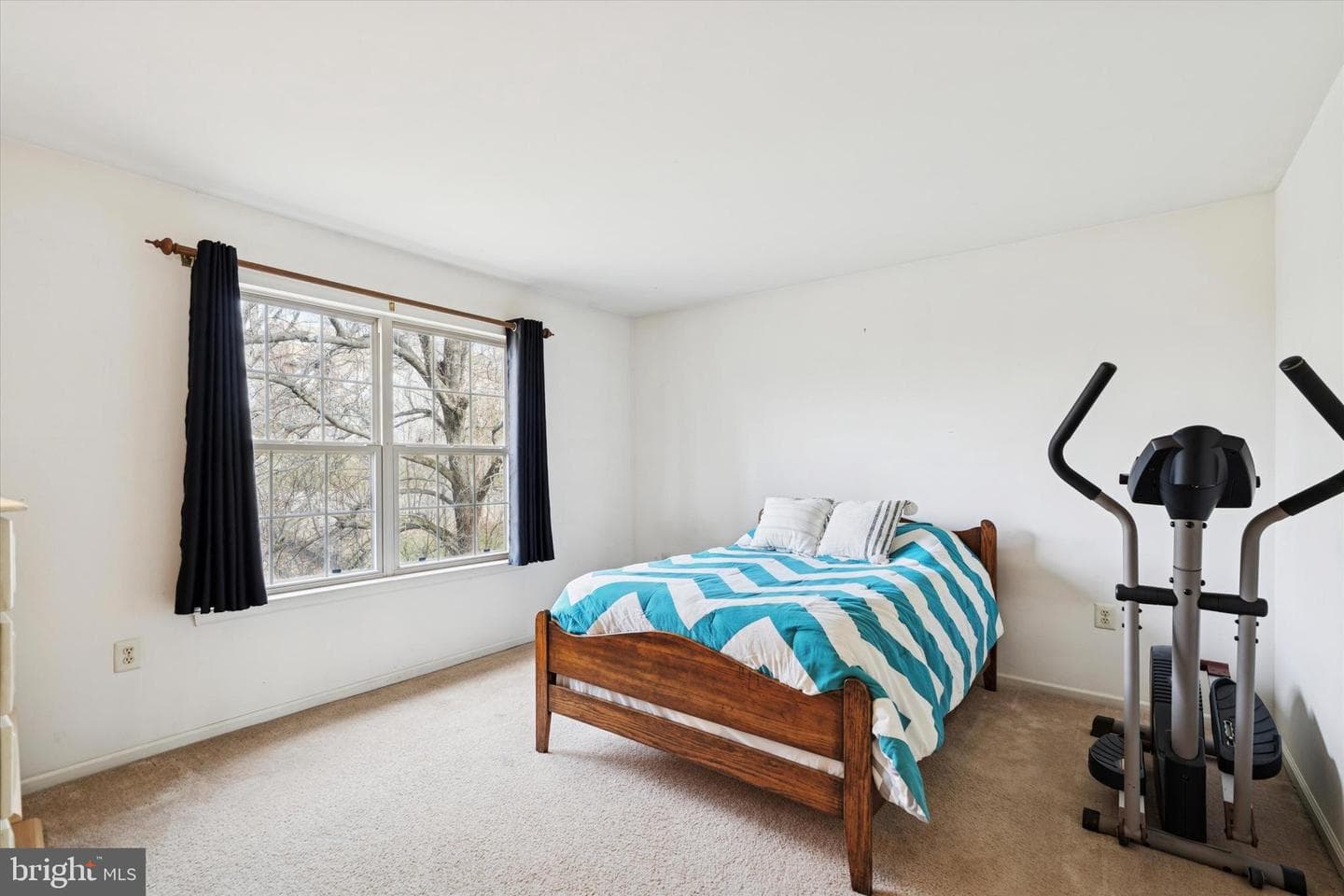 14 Villa Drive photo 34