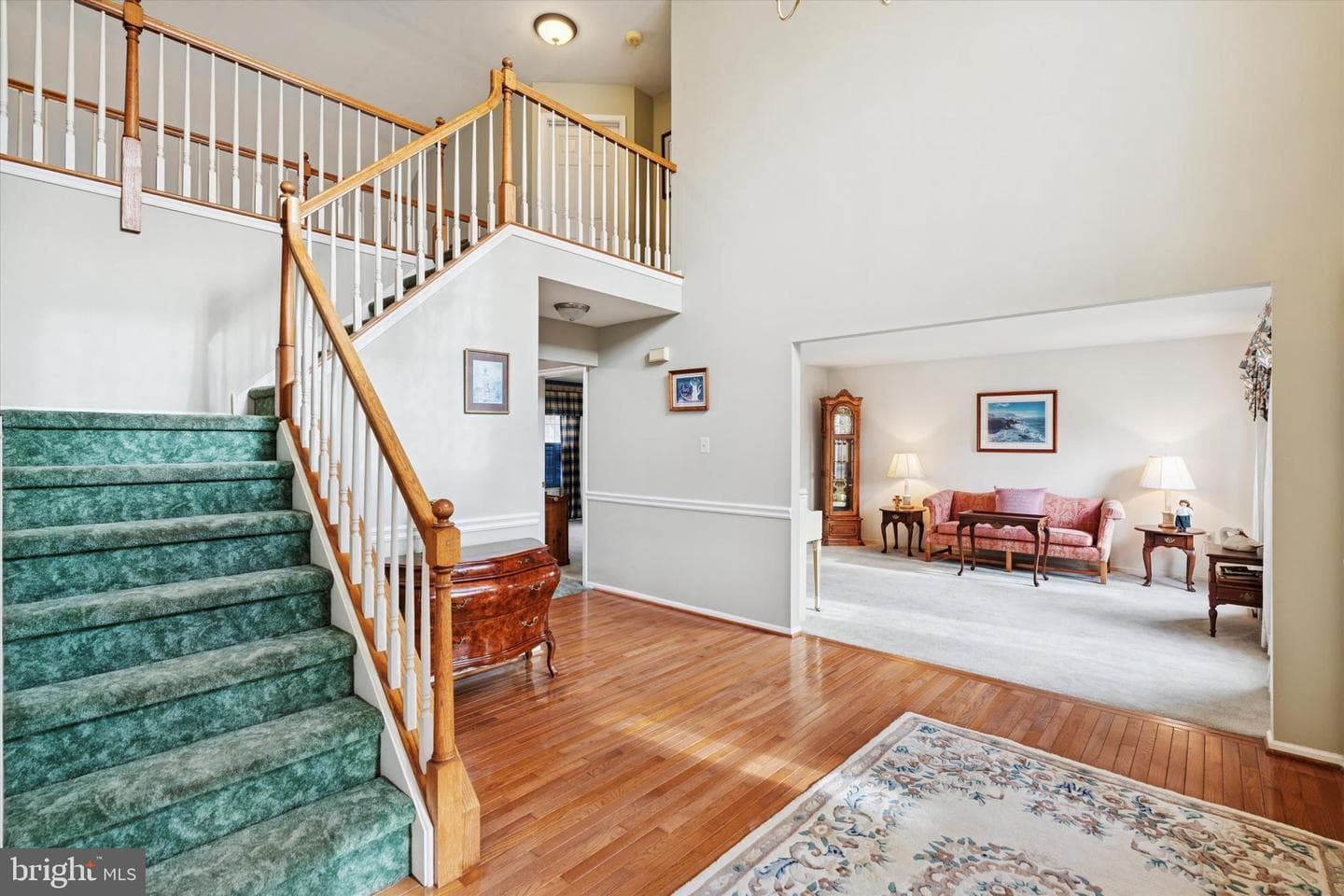 14 Villa Drive photo 4