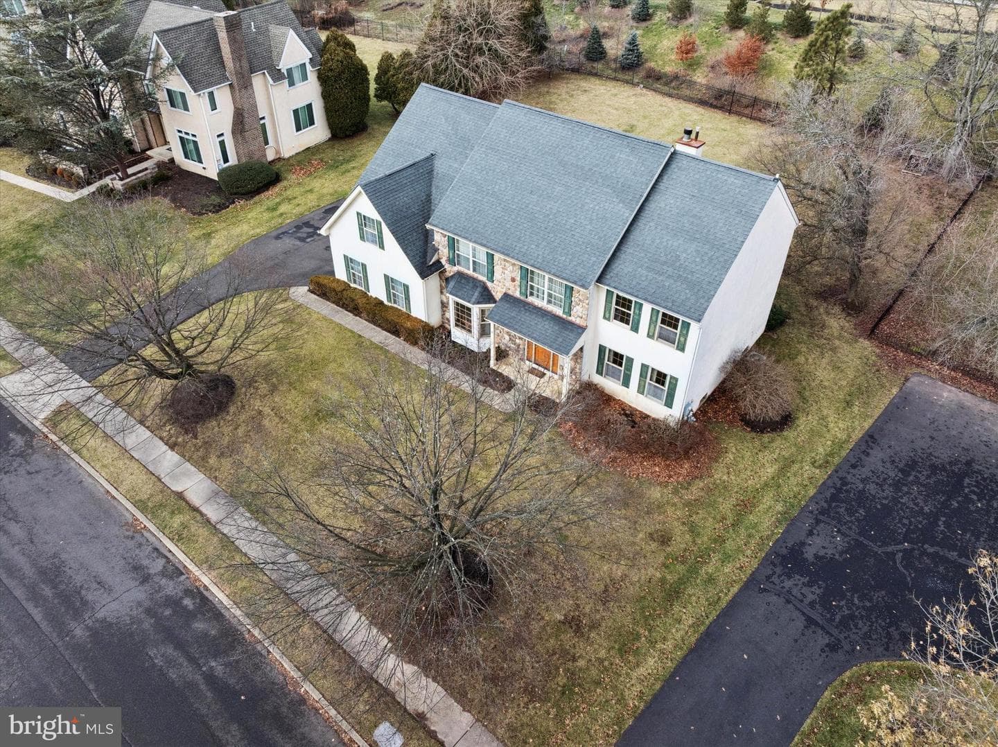 14 Villa Drive photo 51