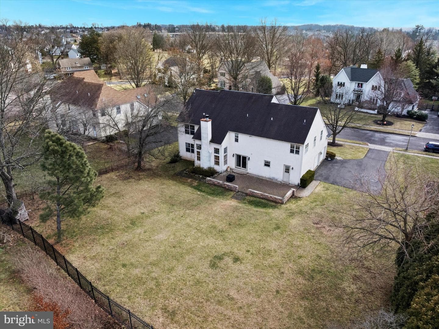 14 Villa Drive photo 53