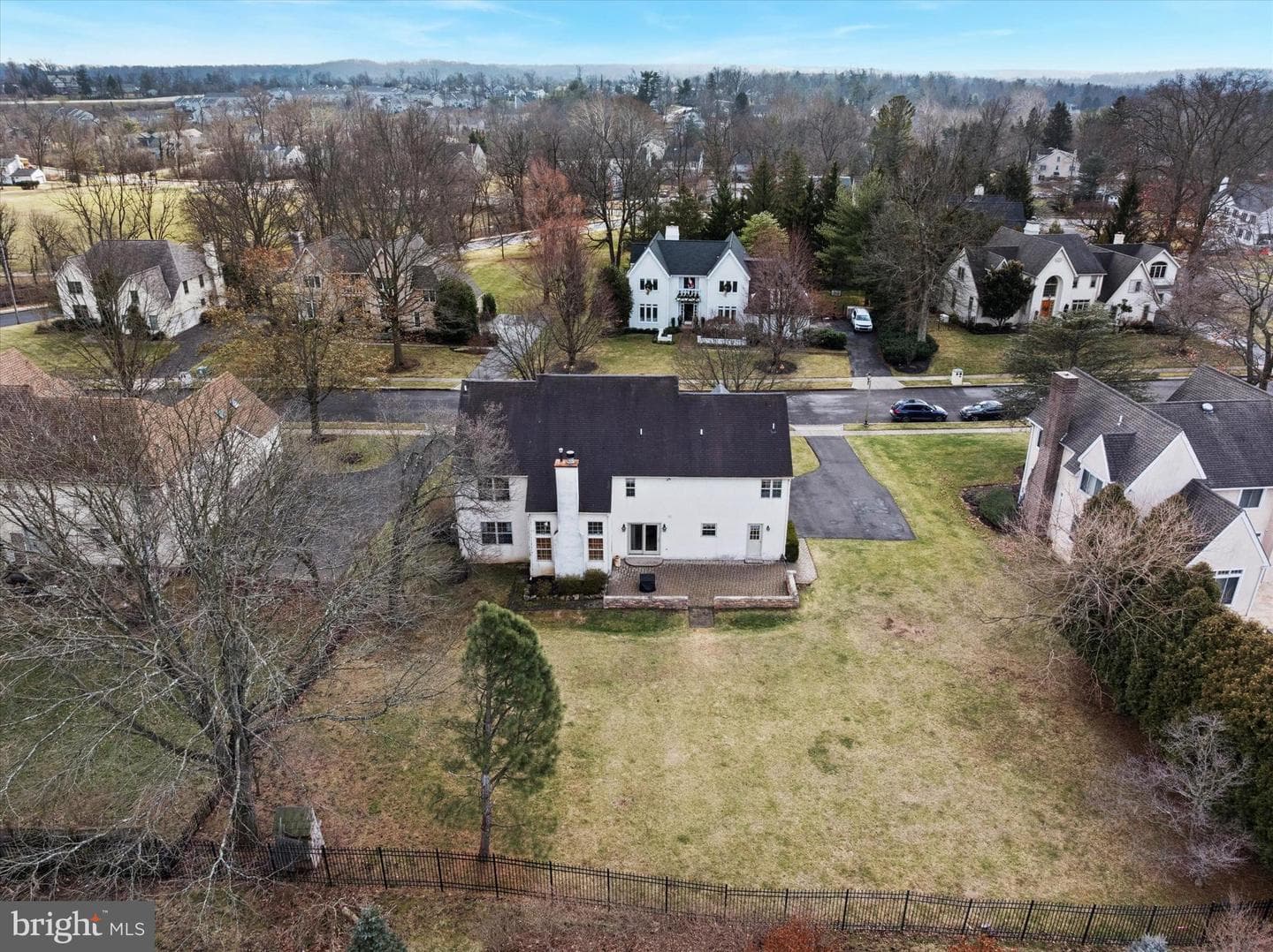 14 Villa Drive photo 54