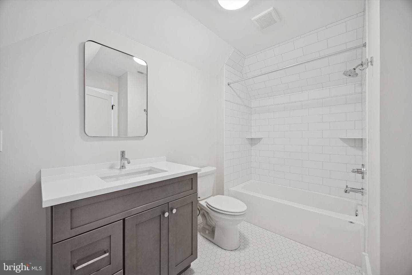 206 Dudley Ave photo 43