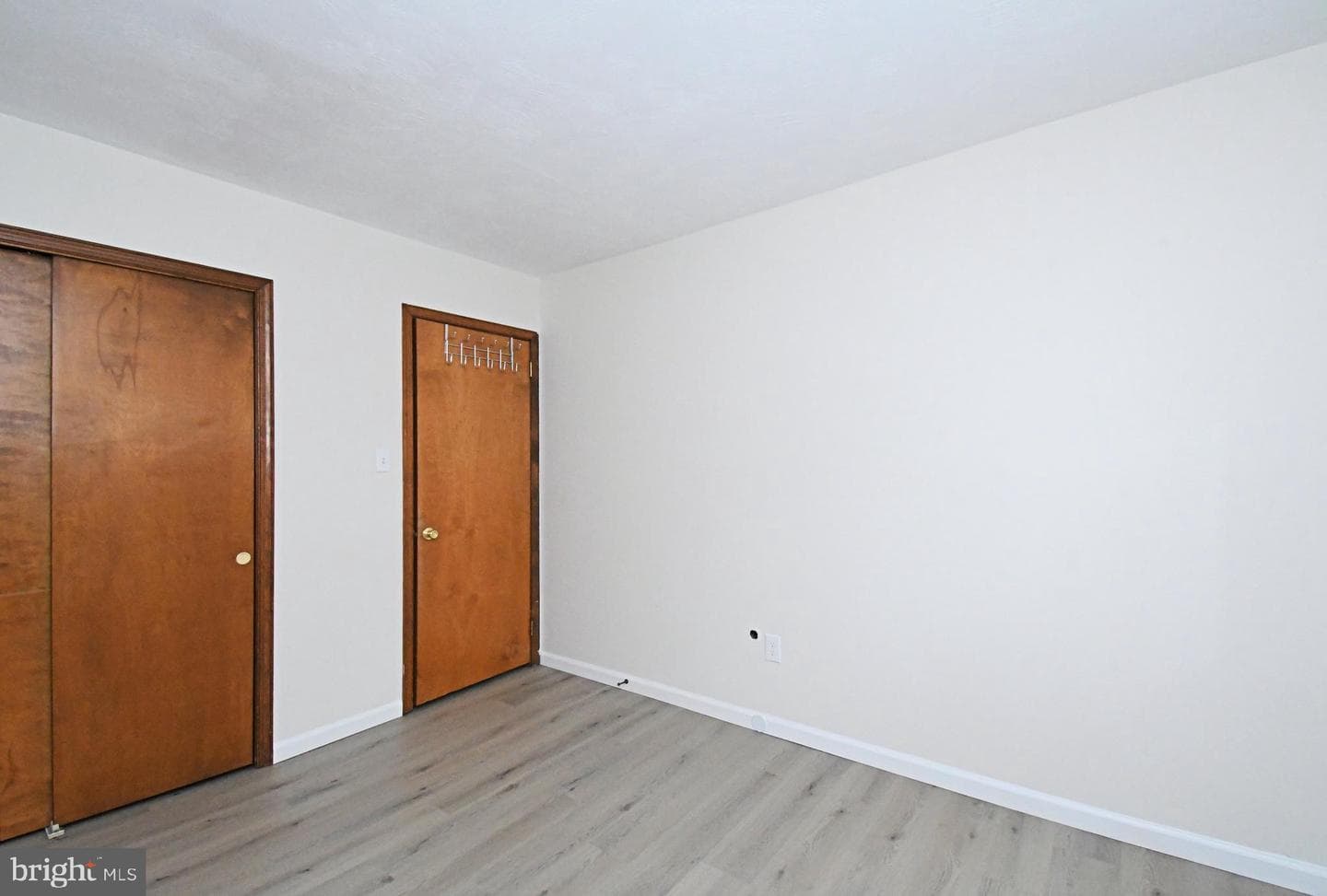142 Roboda Boulevard photo 37