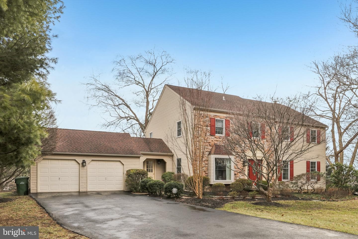 1383 Dawn Drive photo 2