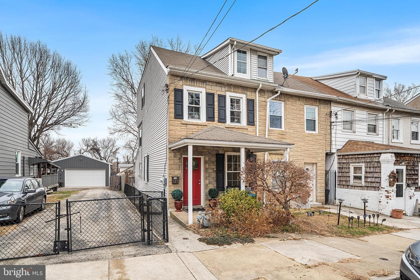 523 Old Elm Street photo 24