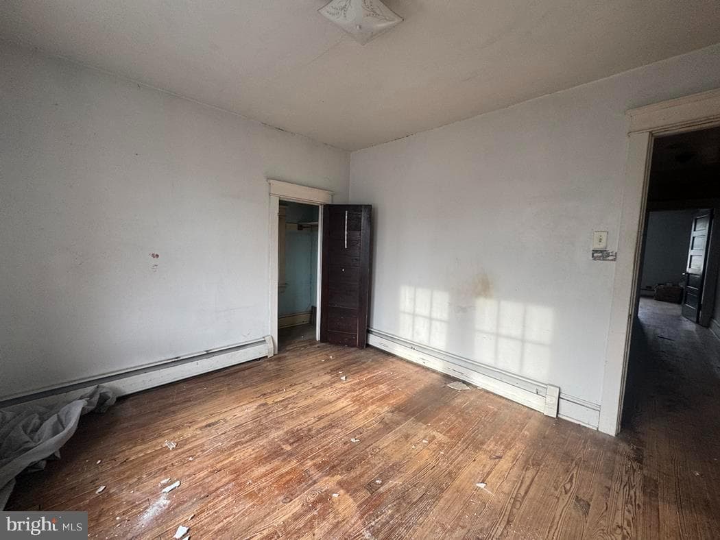 212 East Street photo 3