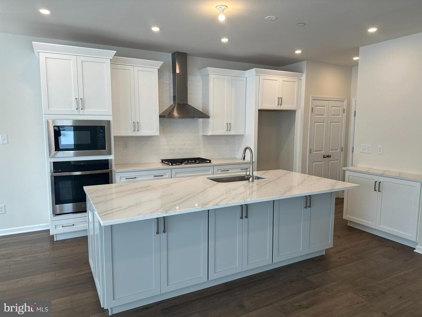 101 Alderwood Lane photo 2
