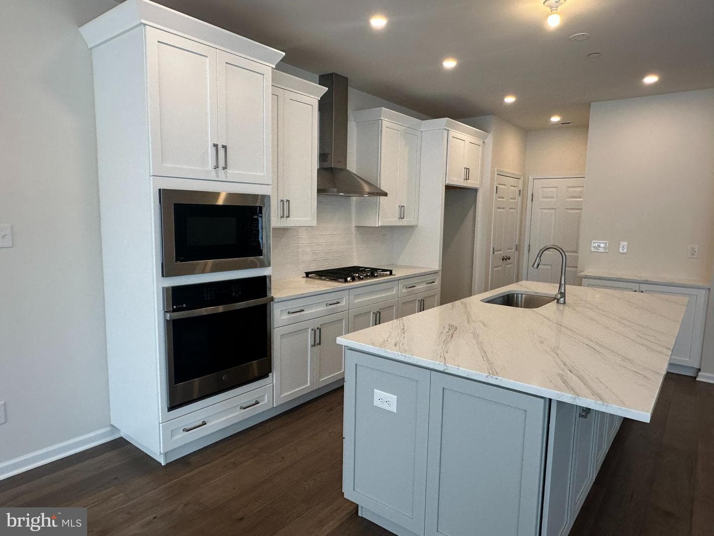101 Alderwood Lane photo 3