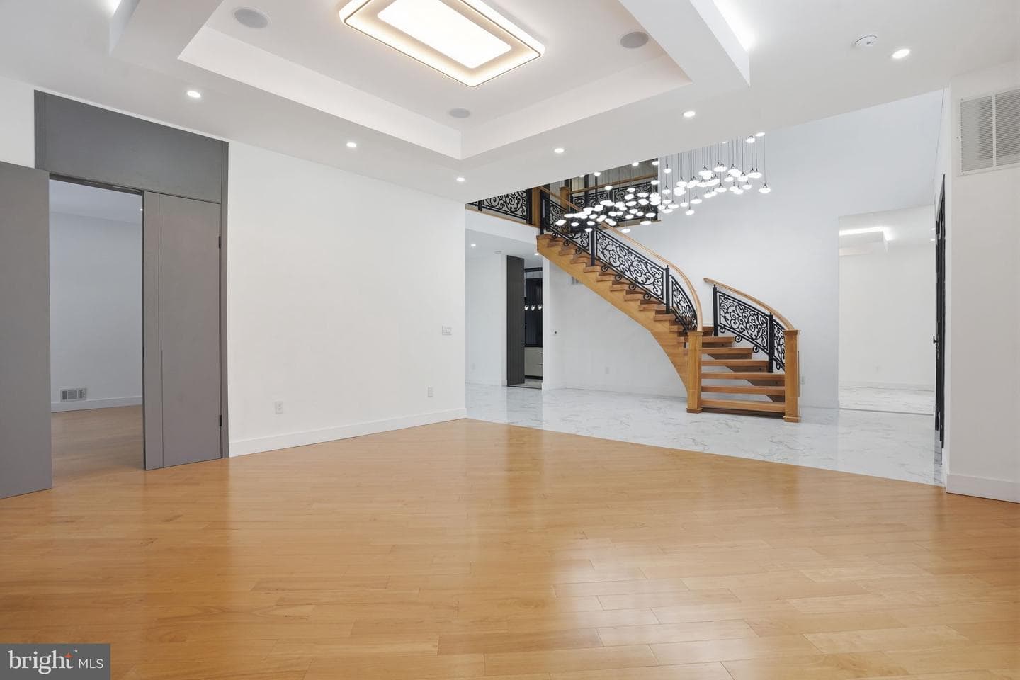 1047 Welsh Road photo 25