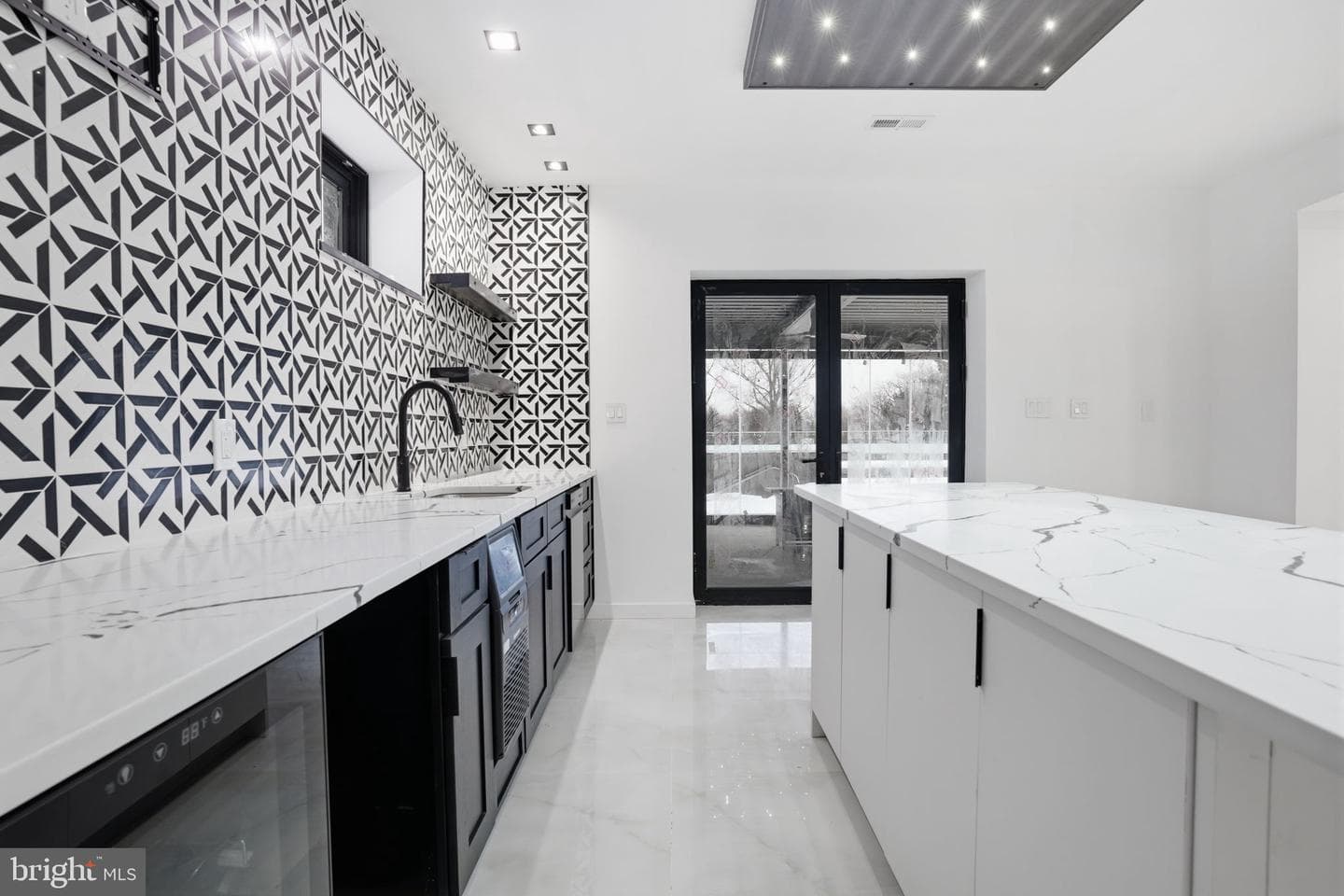 1047 Welsh Road photo 34