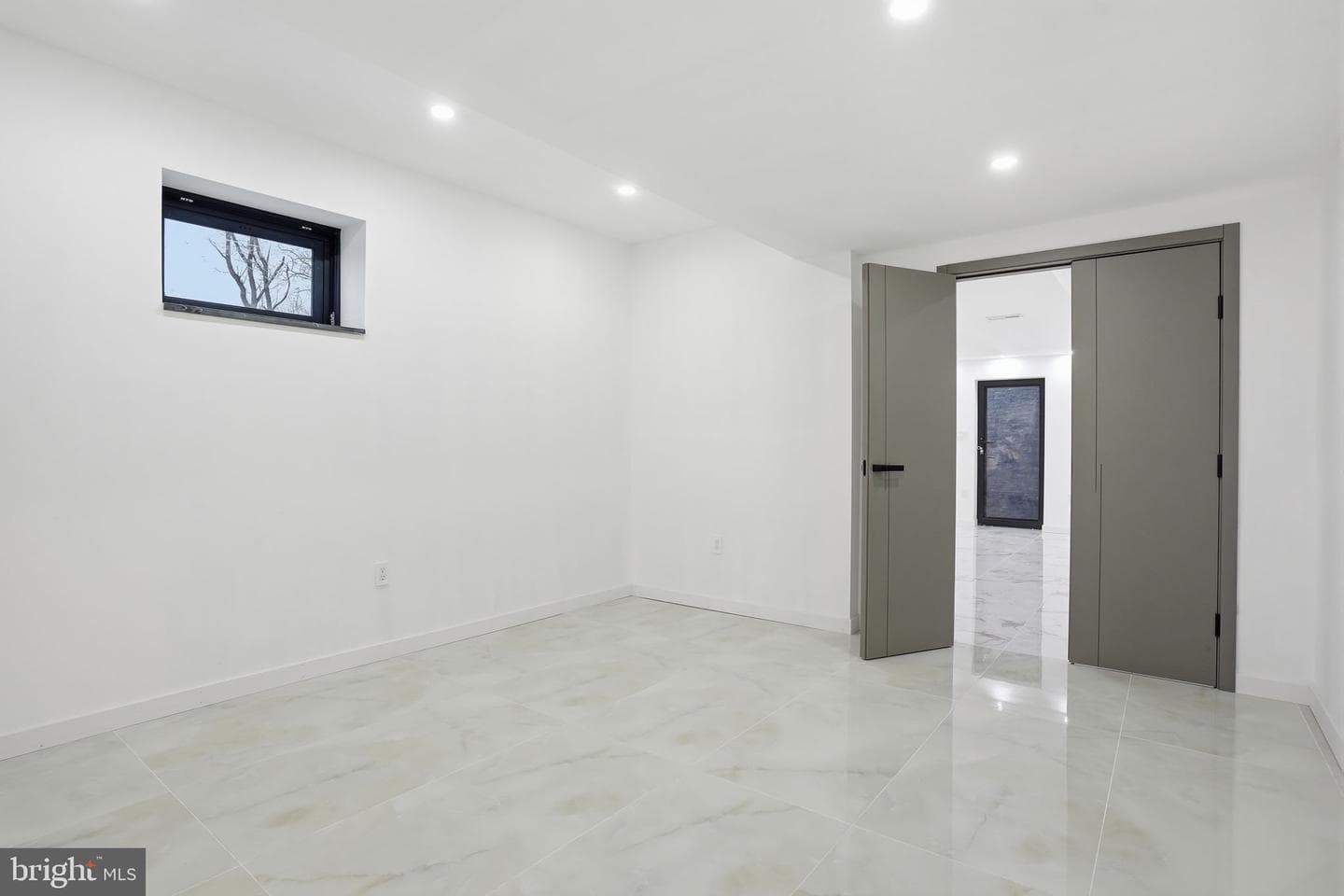 1047 Welsh Road photo 37