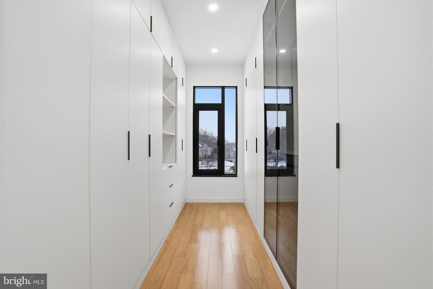 1047 Welsh Road photo 54
