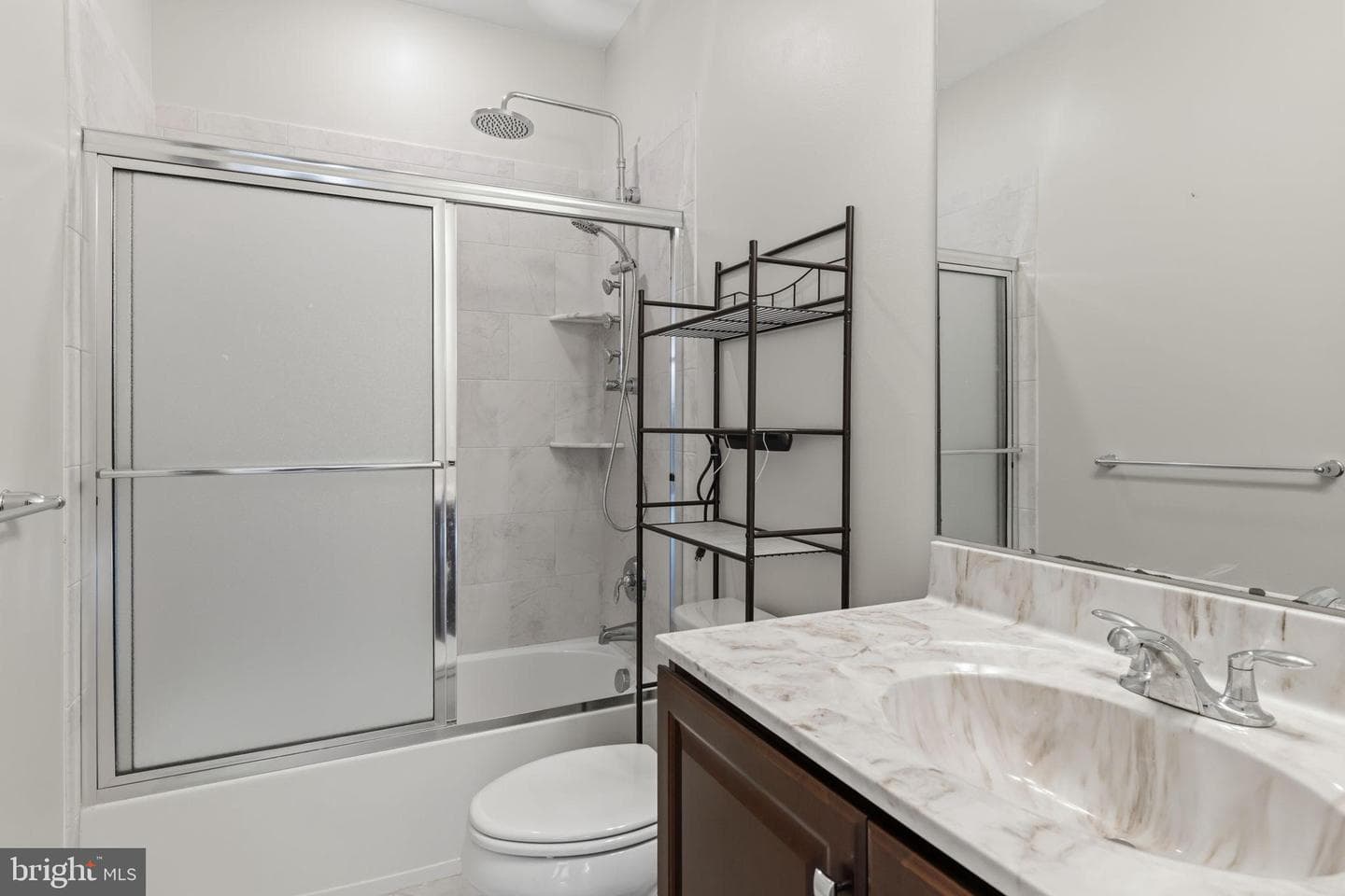 401 Lakeview Court photo 29