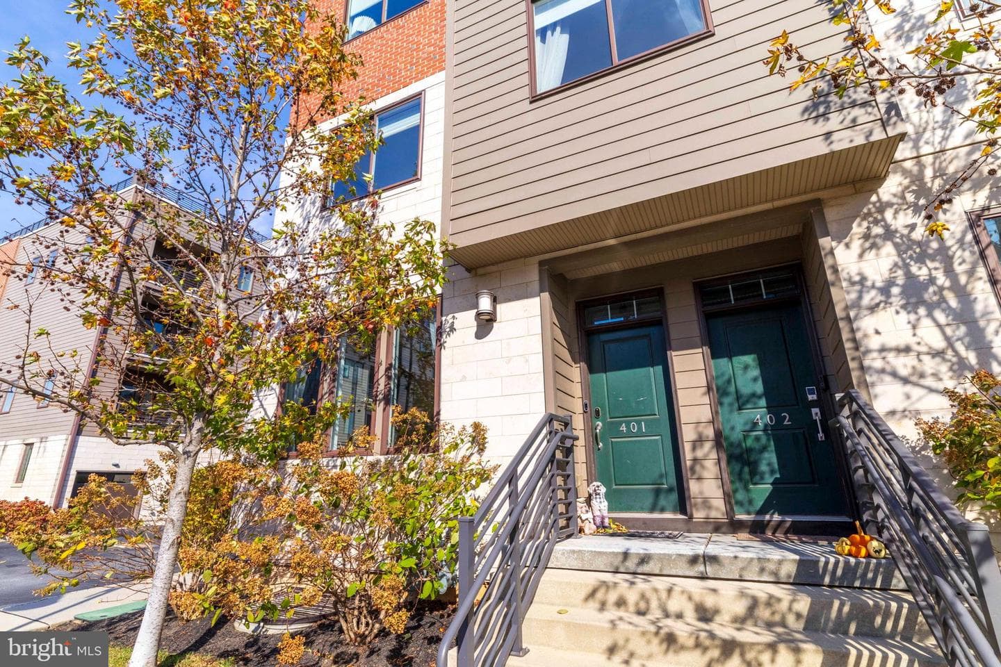 401 Lakeview Court photo 4