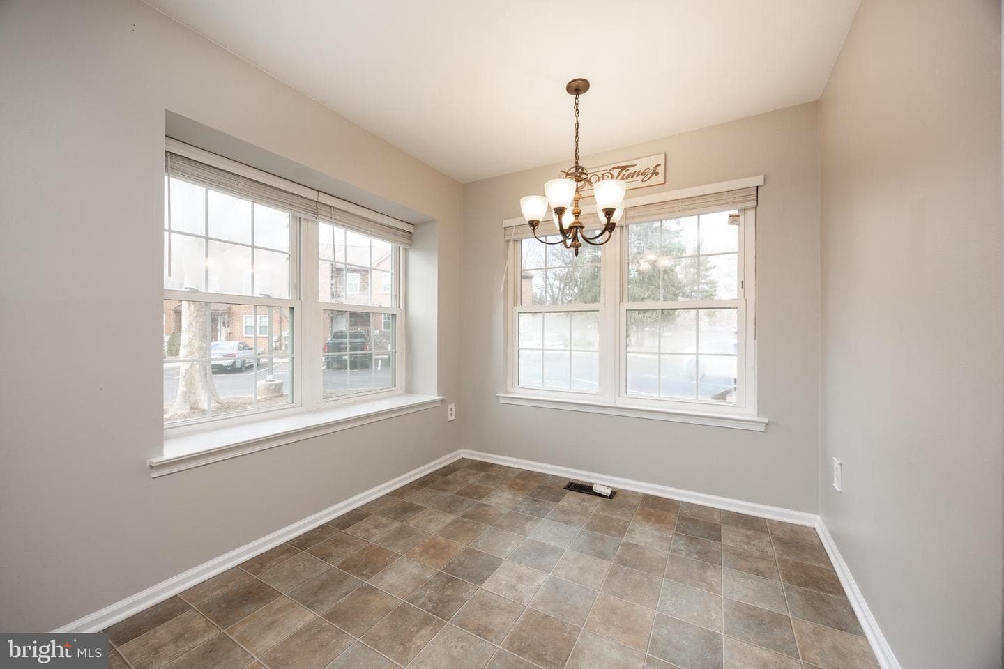101 Honeylocust Court photo 10